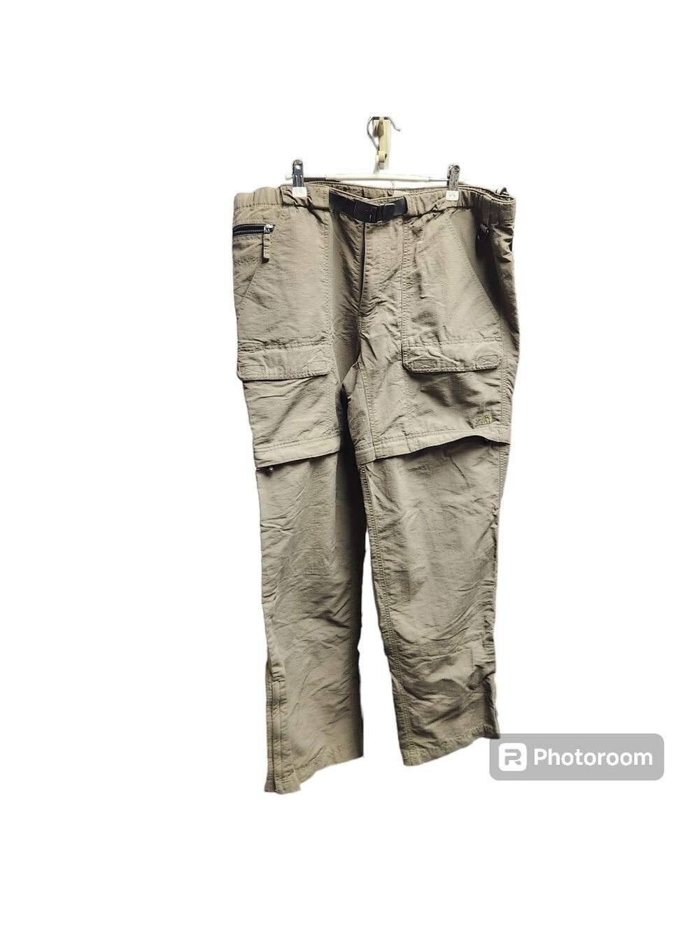 North Face Convertible Pants Mens    Sz. L Khaki Belted Nylon Zip Off Shorts